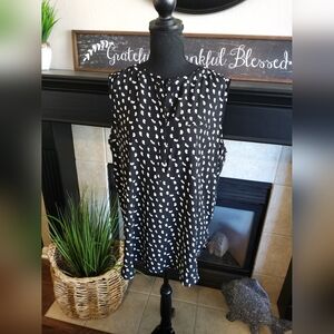 Premise Studio Ladies Sleeveless Tunic Top